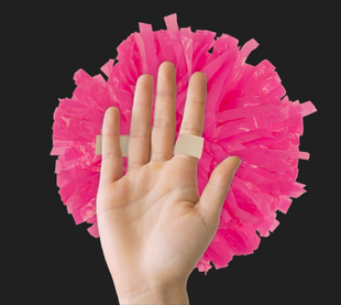 Plastic_Show_Poms_Clip_Strap-finger